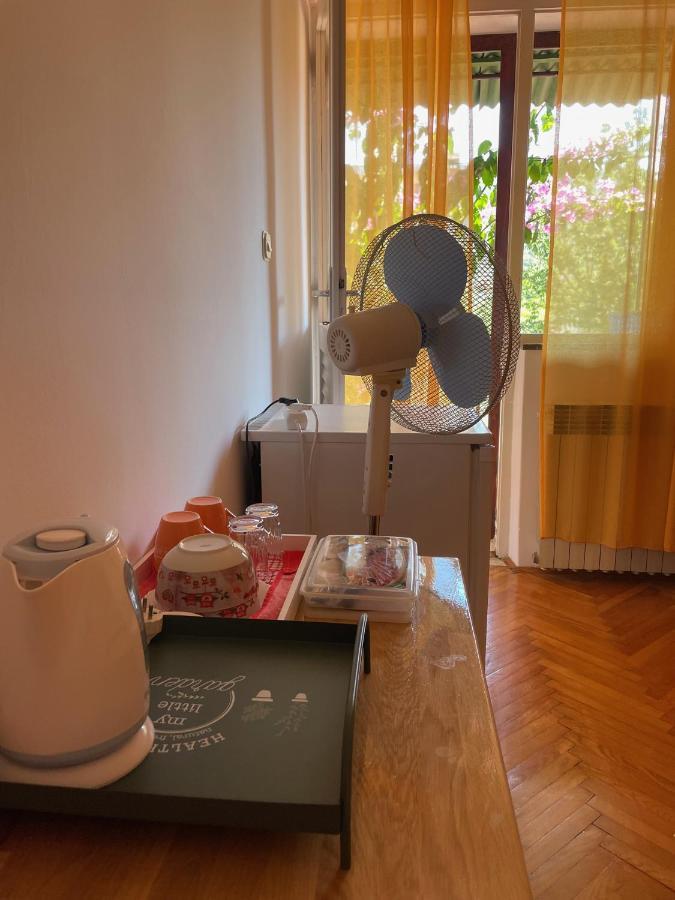 Hvar Guesthouse - Double Bedroom With Private Bathroom Єлса Екстер'єр фото