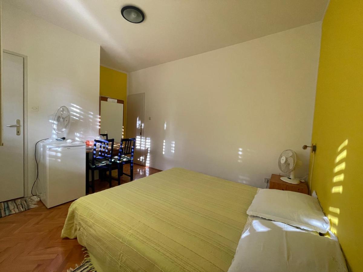 Hvar Guesthouse - Double Bedroom With Private Bathroom Єлса Екстер'єр фото