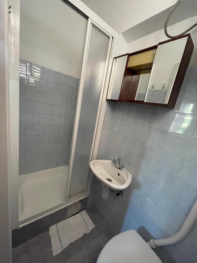 Hvar Guesthouse - Double Bedroom With Private Bathroom Єлса Екстер'єр фото